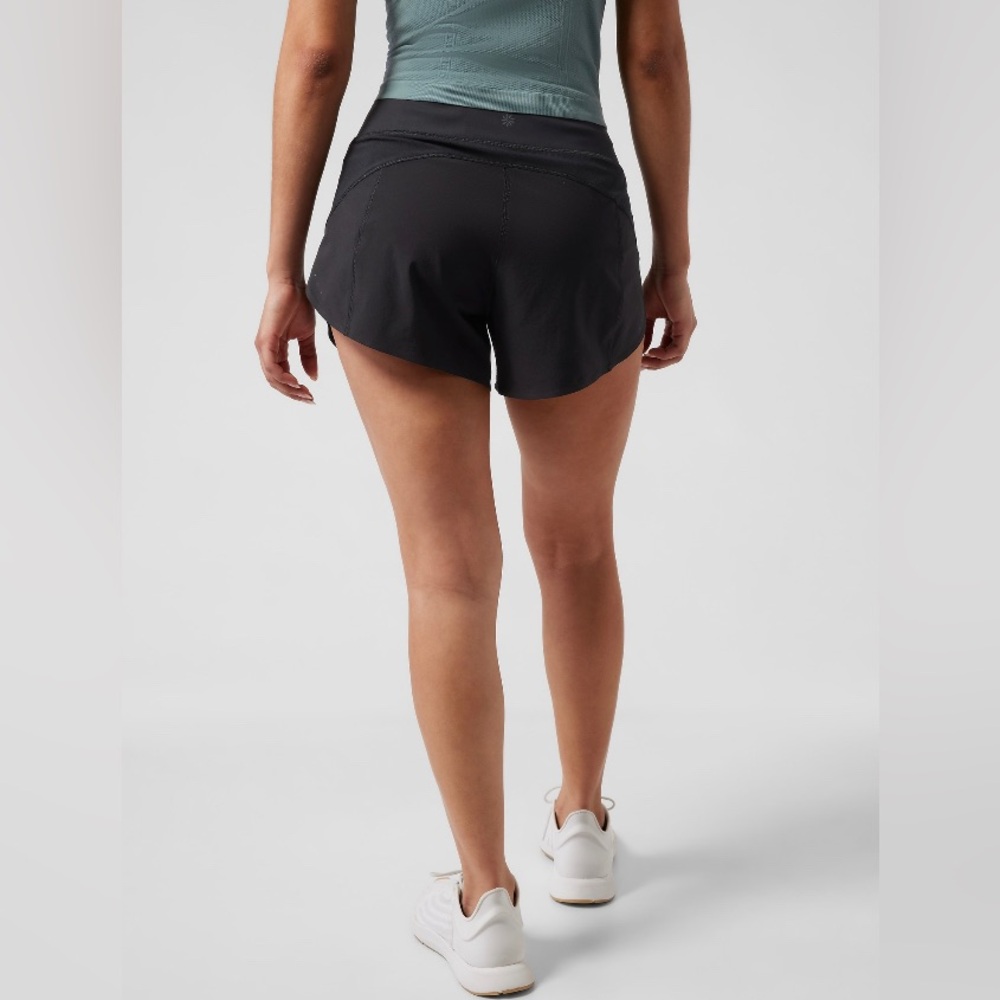 ATHLETA RUN WITH IT 3.5” SHORT - Picture 3 of 13